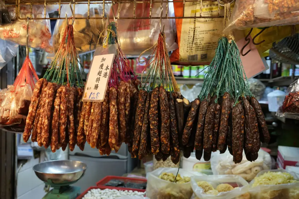 重庆广告配乐与音频制作服务对比：录音棚录制与音效设计差异解析