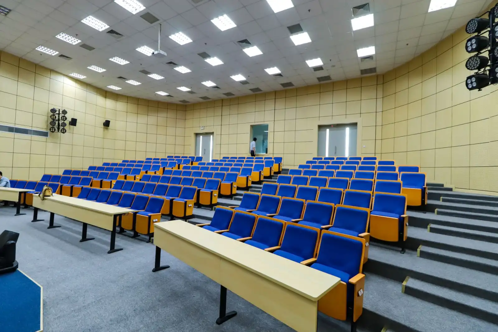 广告配乐与音效设计在视频广告中的协同应用解析