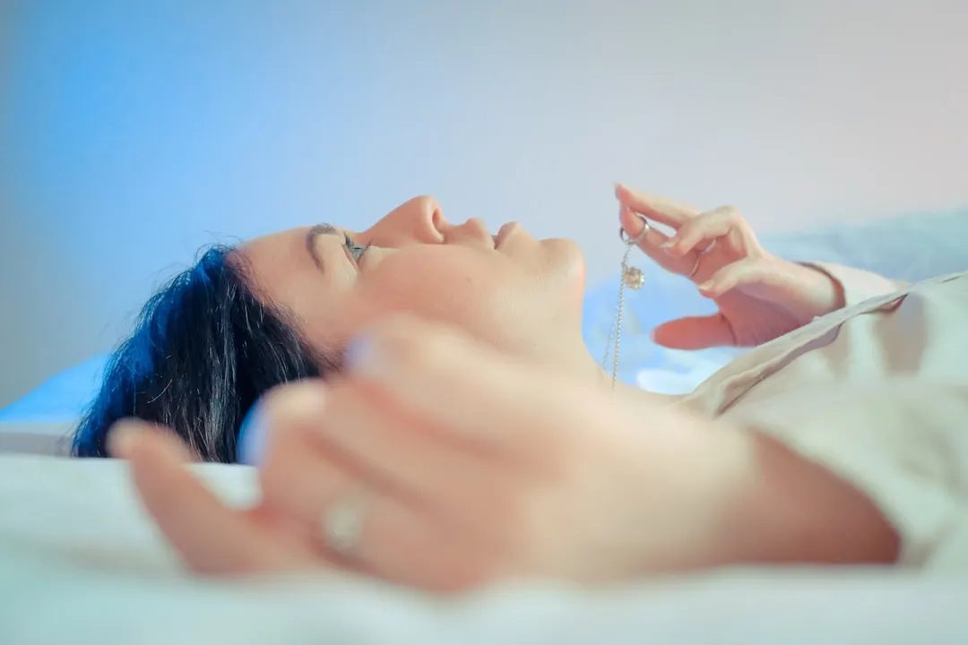 广告音频制作全流程解析：音效设计与录音棚录制的关键质控节点